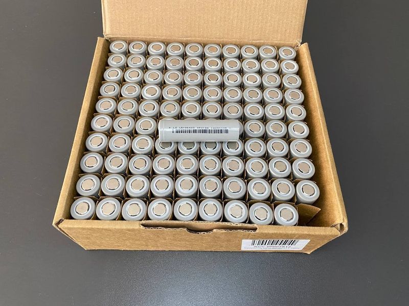 Акумулятор Li-Ion LISHEN 18650 3,7V 2500mAh lishen2500 фото
