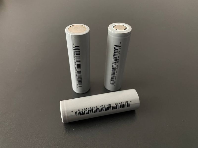 Акумулятор Li-Ion LISHEN 18650 3,7V 2500mAh lishen2500 фото